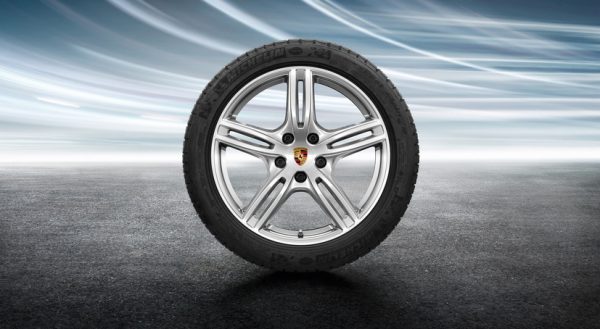 TE17P3ATD0106_1_low_20-Zoll_Panamera_Turbo_Winterkomplettradsatz_previewbig